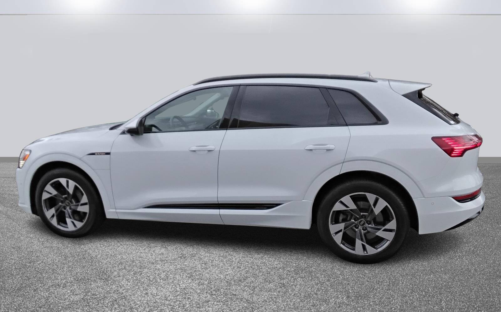 2023 Audi e-tron Premium