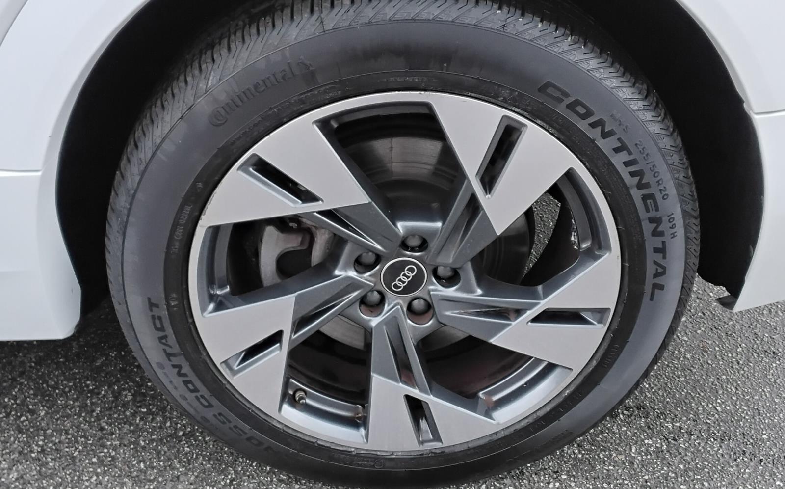 2023 Audi e-tron Premium