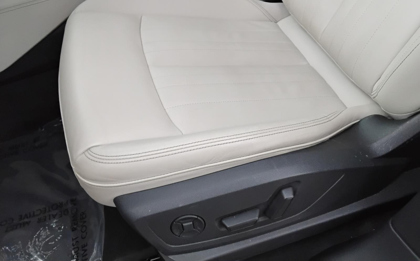 2023 Audi e-tron Premium