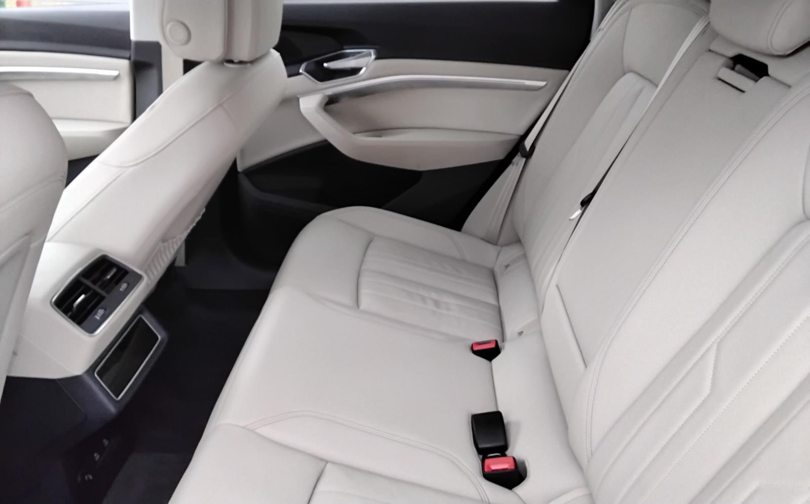 2023 Audi e-tron Premium