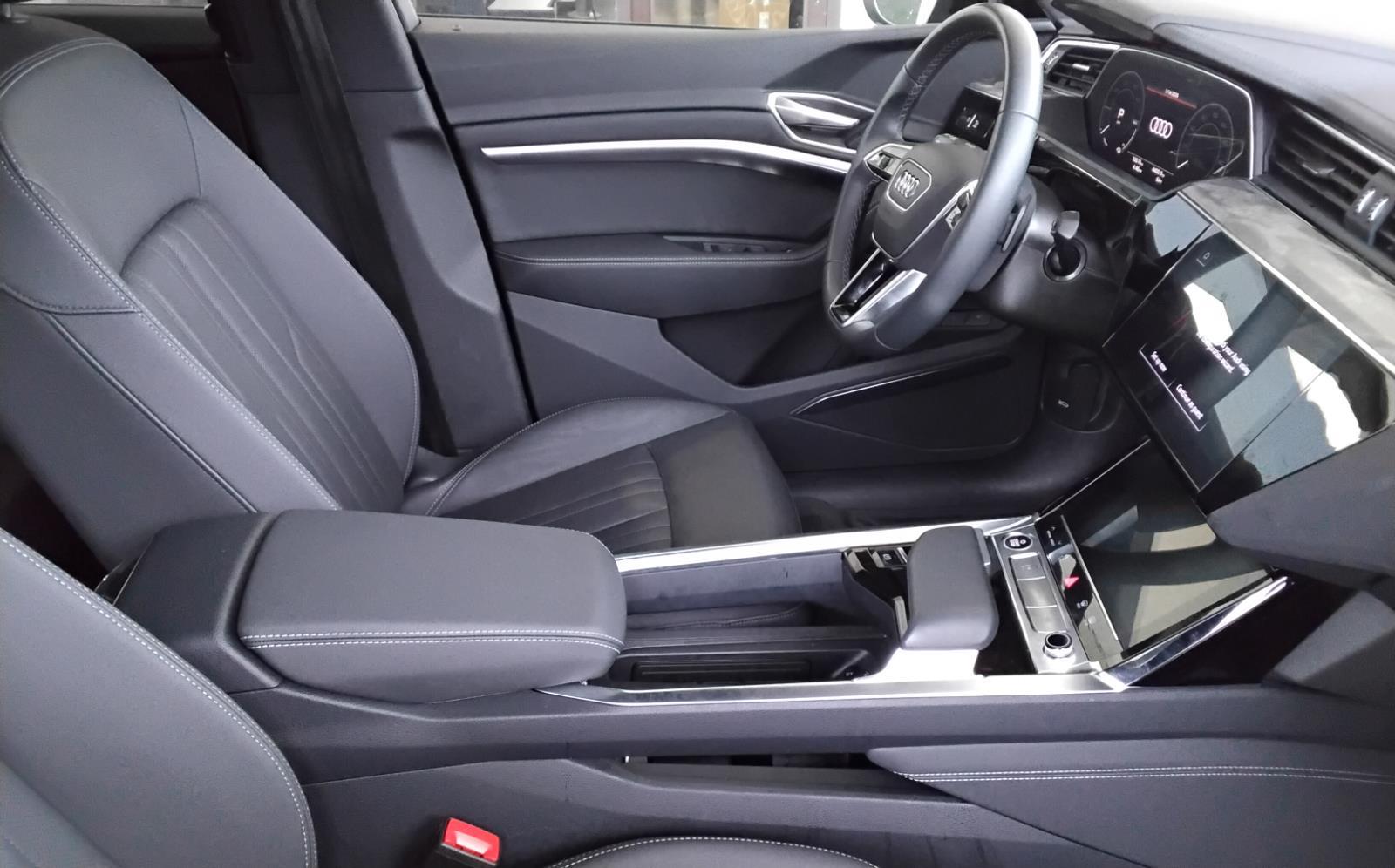 2024 Audi Q8 e-tron Sportback S line Premium Plus