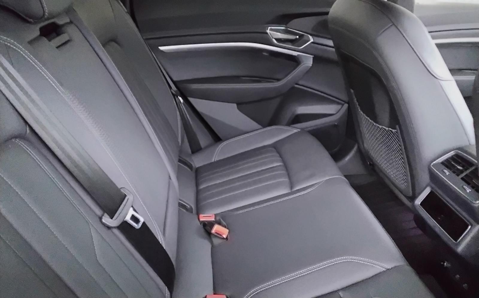 2024 Audi Q8 e-tron Sportback S line Premium Plus