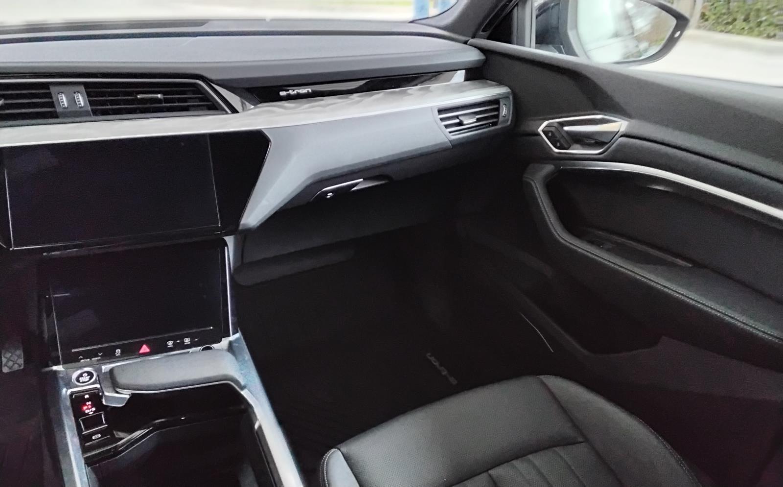 2024 Audi Q8 e-tron Sportback S line Premium Plus