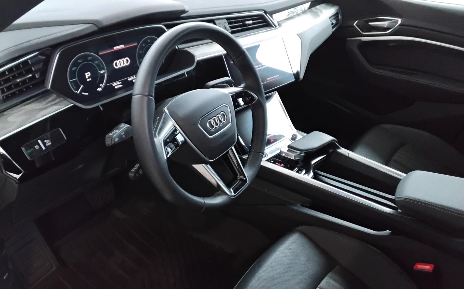 2024 Audi Q8 e-tron Sportback S line Premium Plus