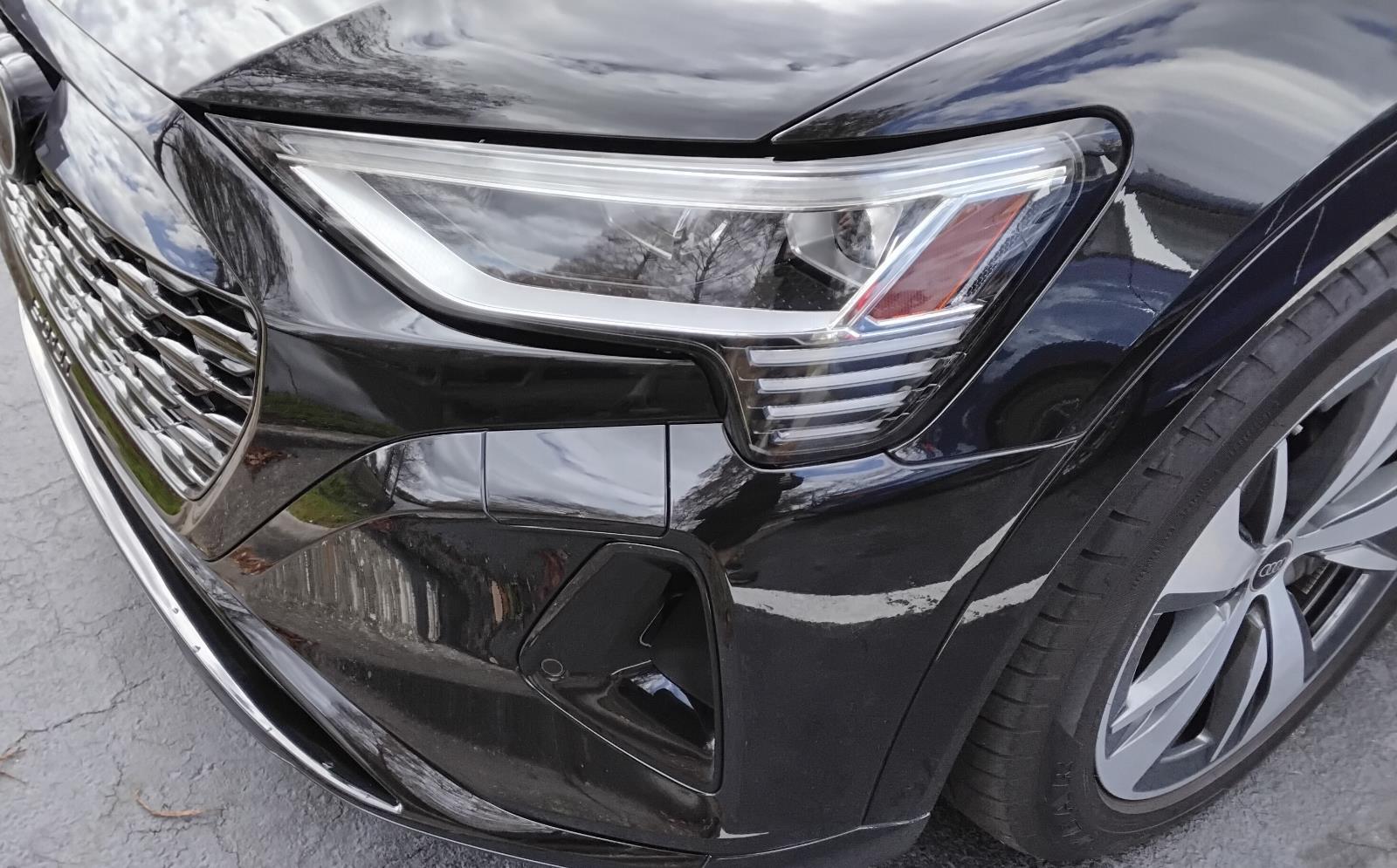 2024 Audi Q8 e-tron Premium