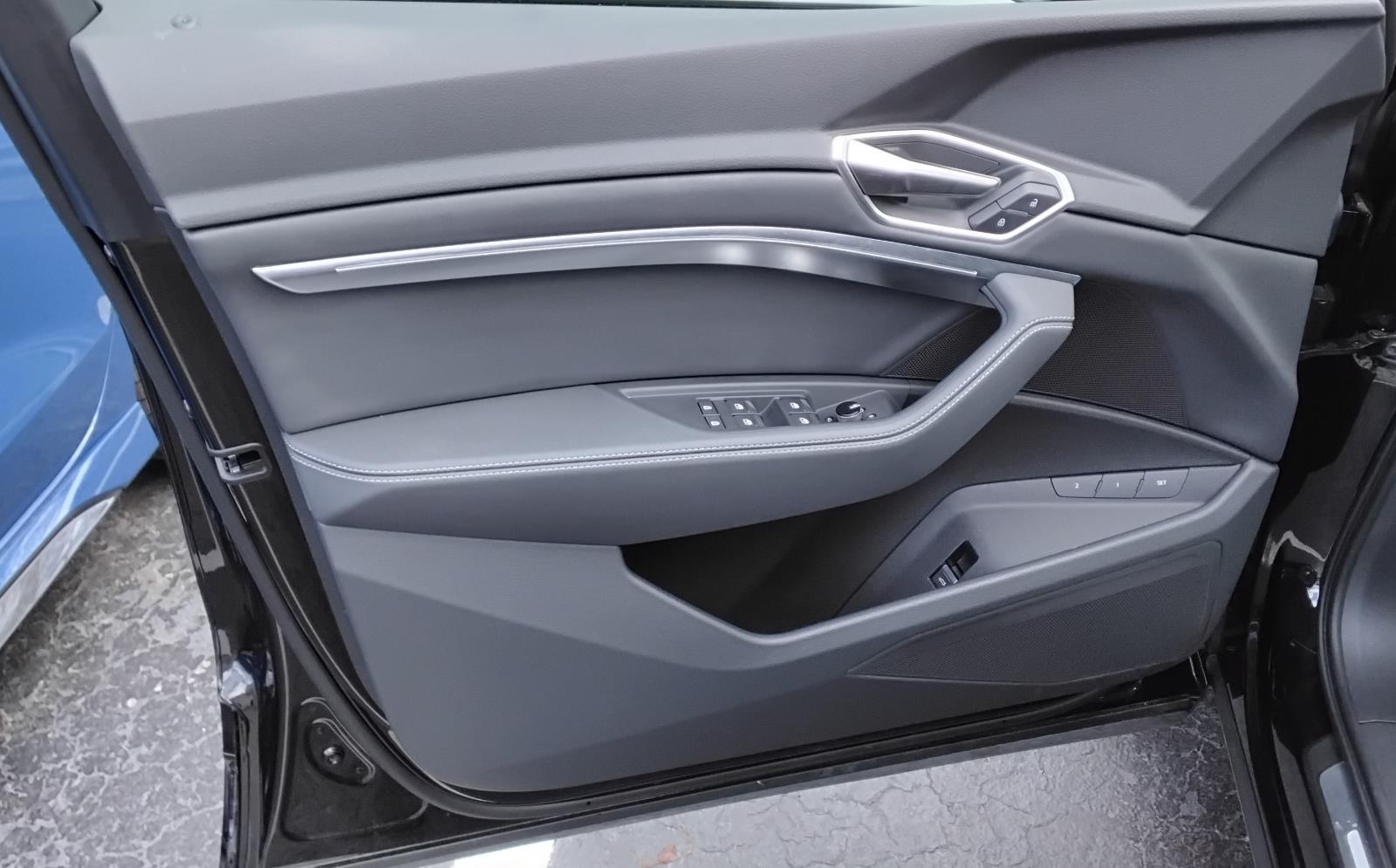 2024 Audi Q8 e-tron Premium