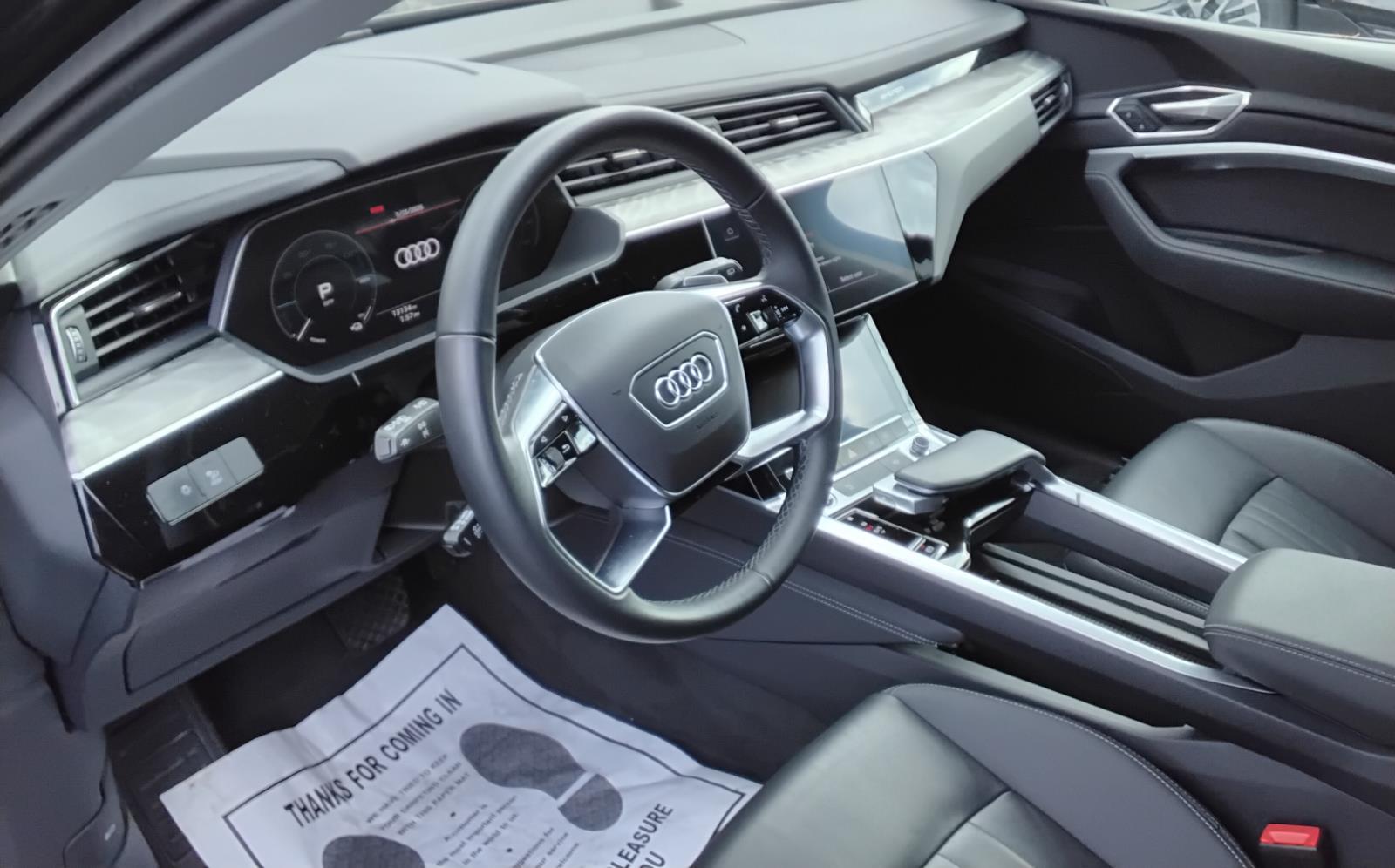 2024 Audi Q8 e-tron Premium