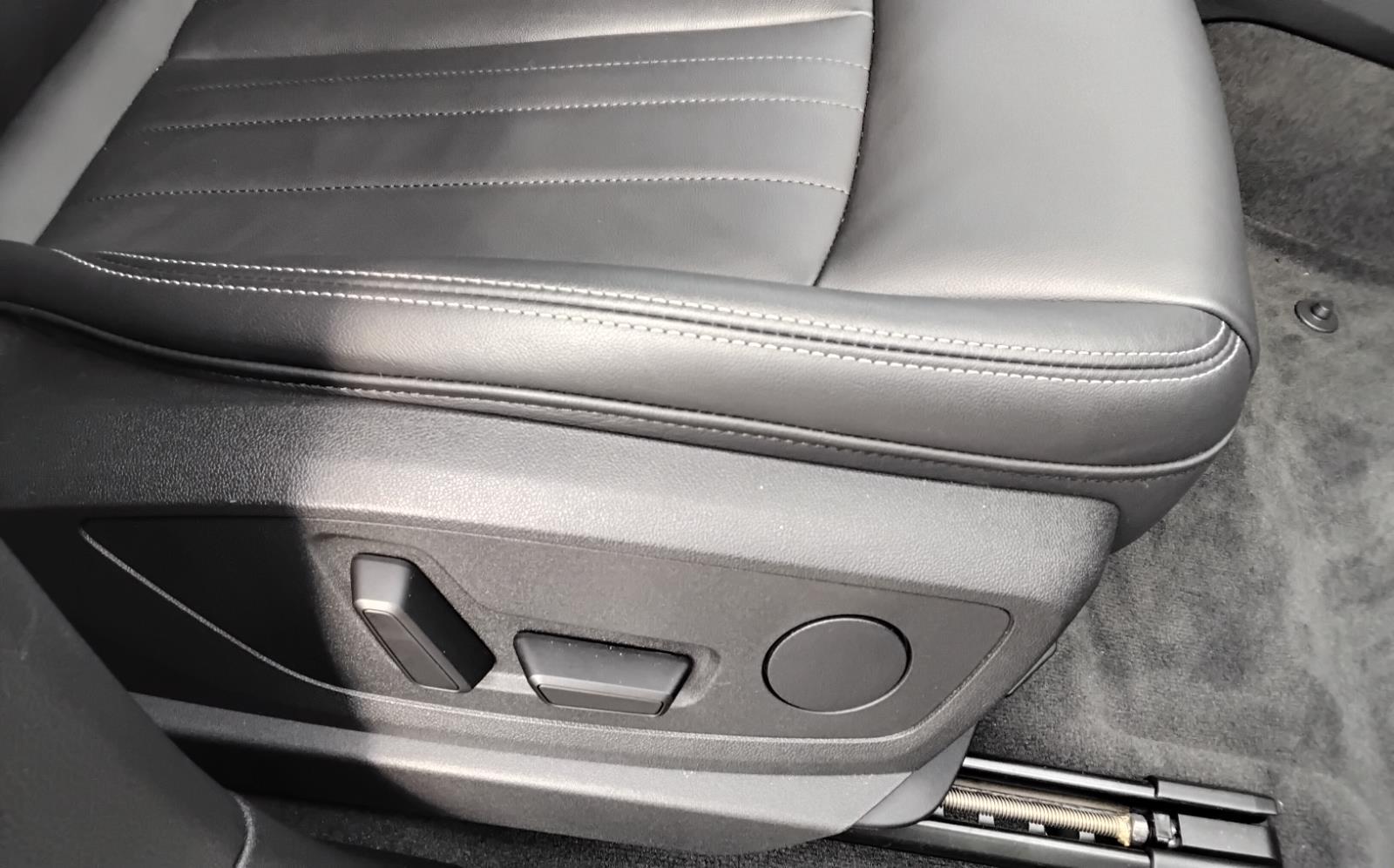 2024 Audi Q8 e-tron Premium