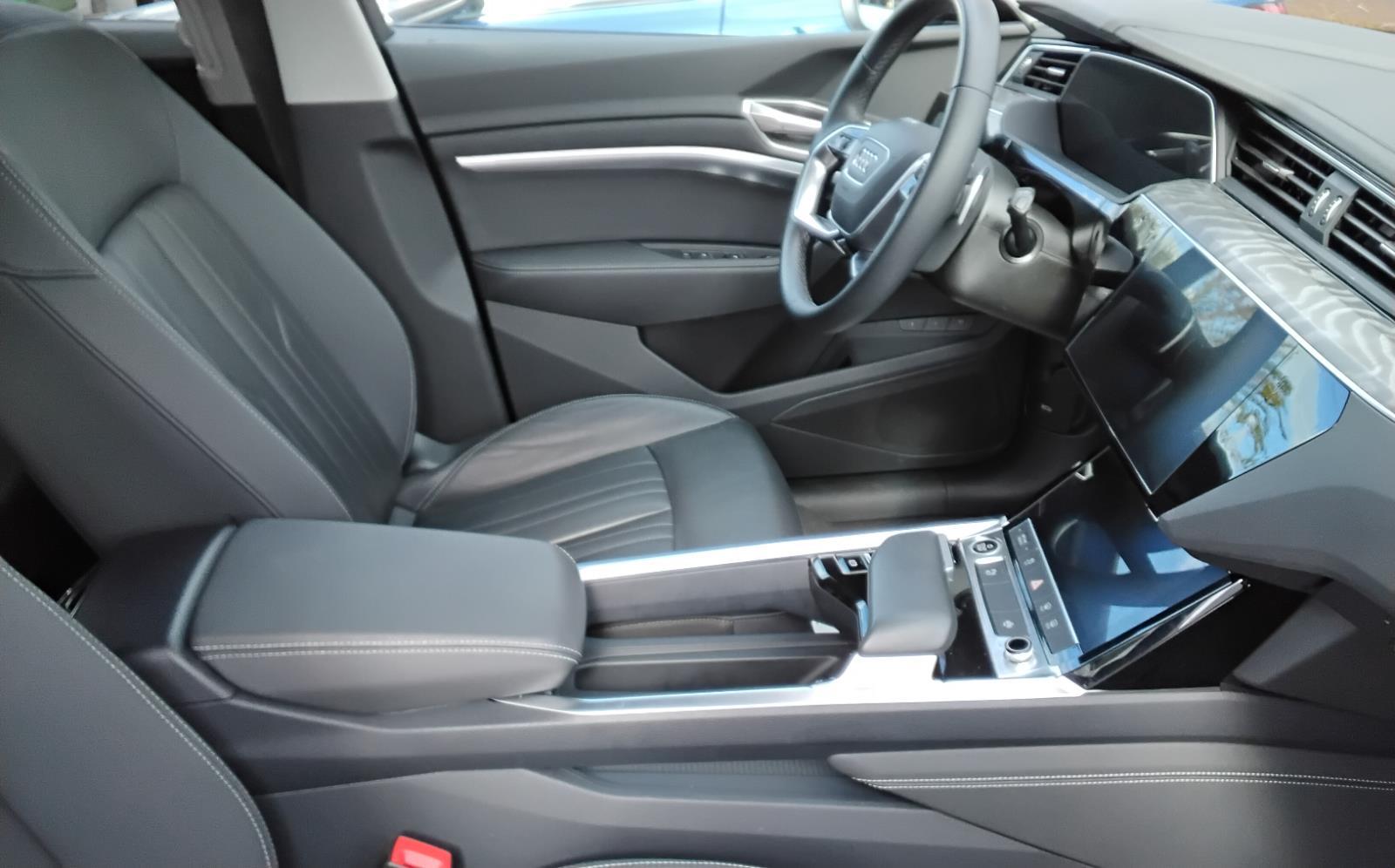 2024 Audi Q8 e-tron Premium