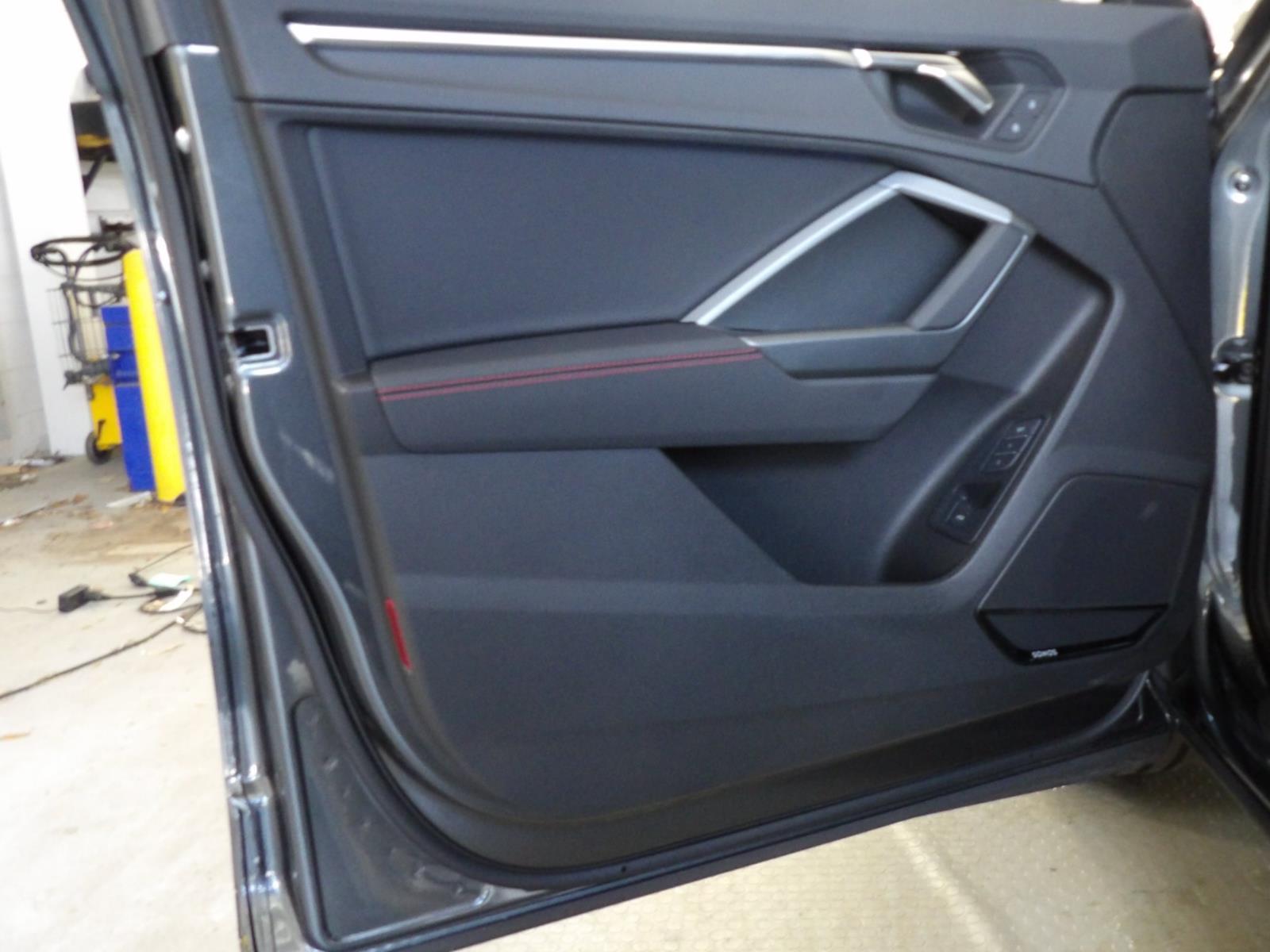 2025 Audi Q3 S line Premium Plus