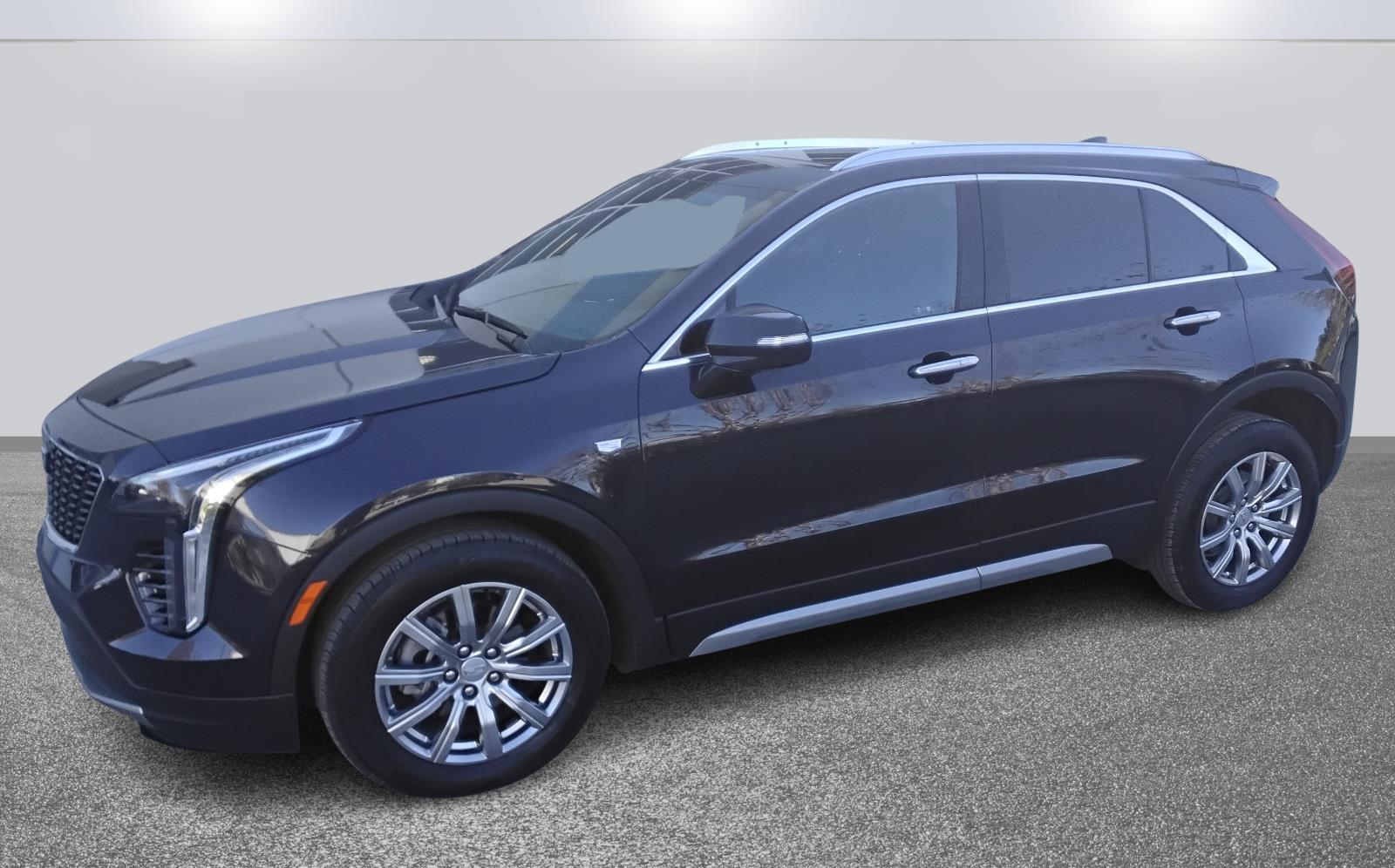 2023 Cadillac XT4 FWD Premium Luxury