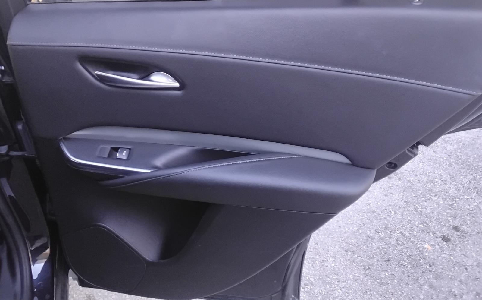 2023 Cadillac XT4 FWD Premium Luxury