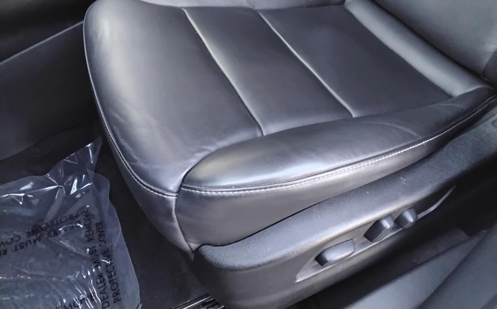 2023 Cadillac XT4 FWD Premium Luxury