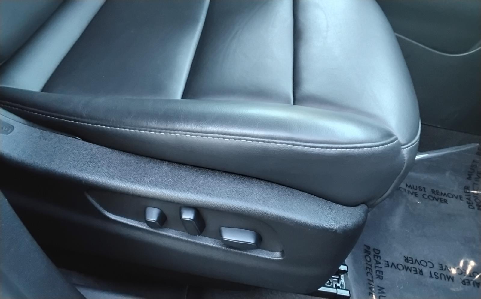 2023 Cadillac XT4 FWD Premium Luxury