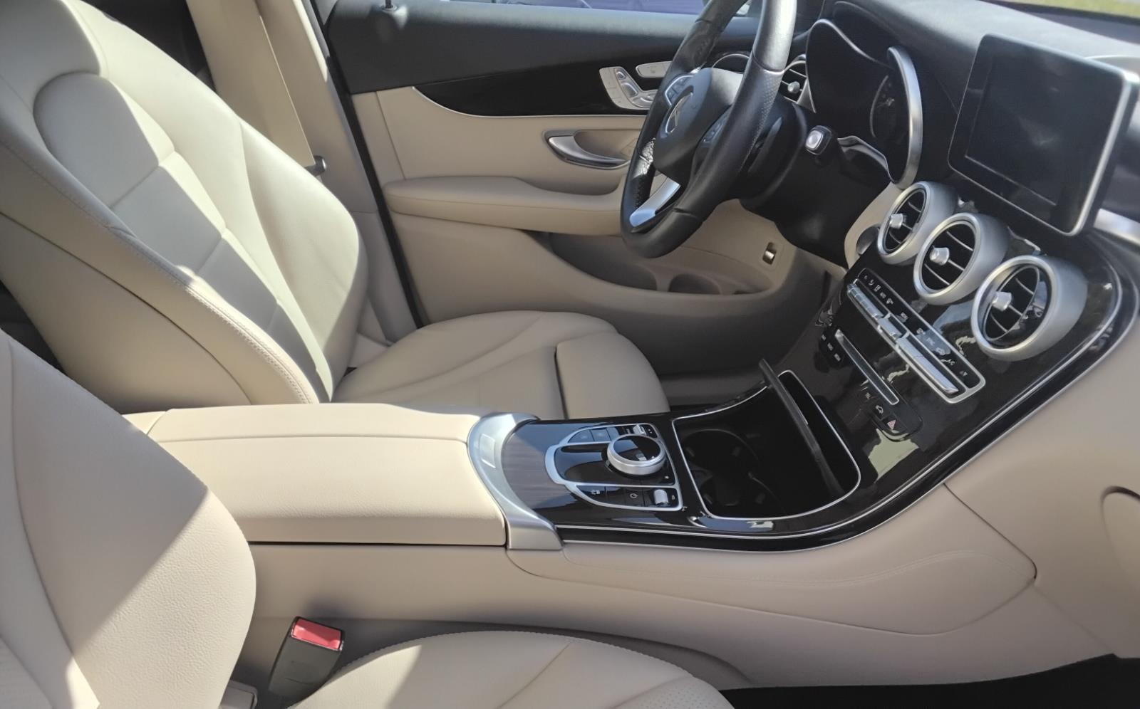 2018 Mercedes-Benz GLC GLC 300