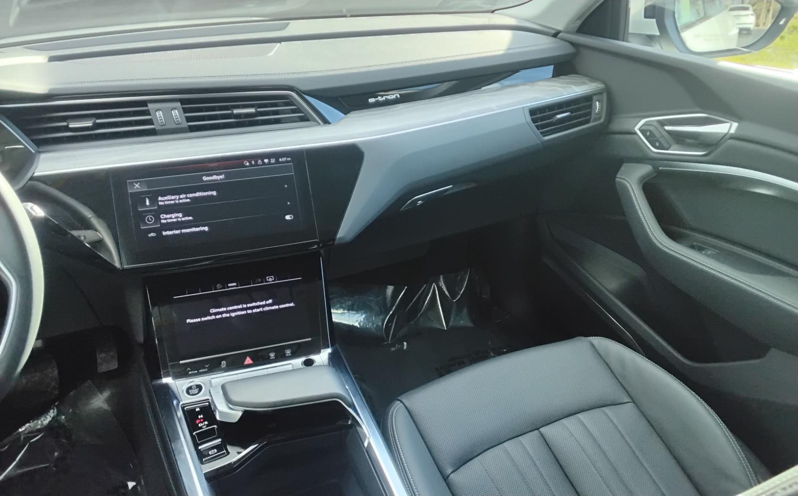 2024 Audi Q8 e-tron Premium Plus