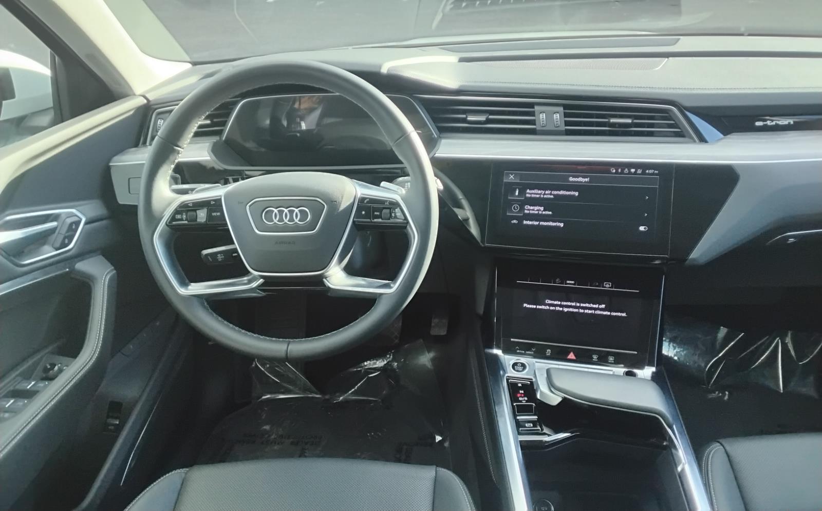 2024 Audi Q8 e-tron Premium Plus