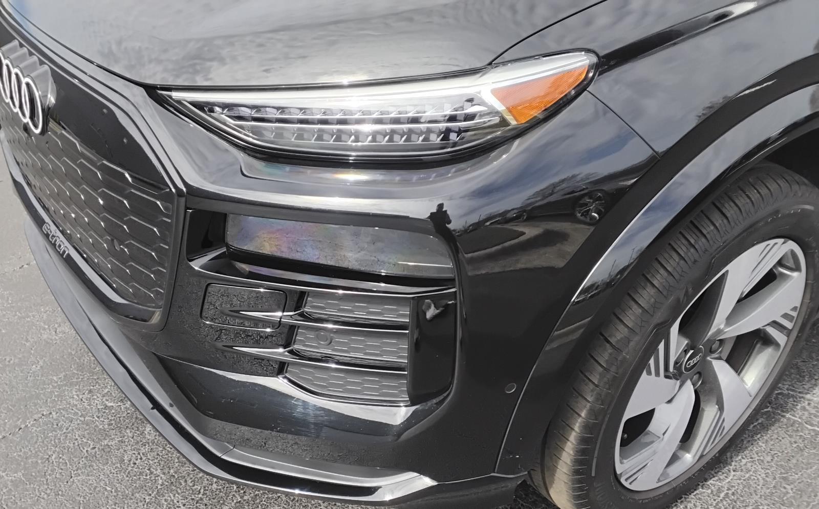 2025 Audi Q6 e-tron Premium Plus