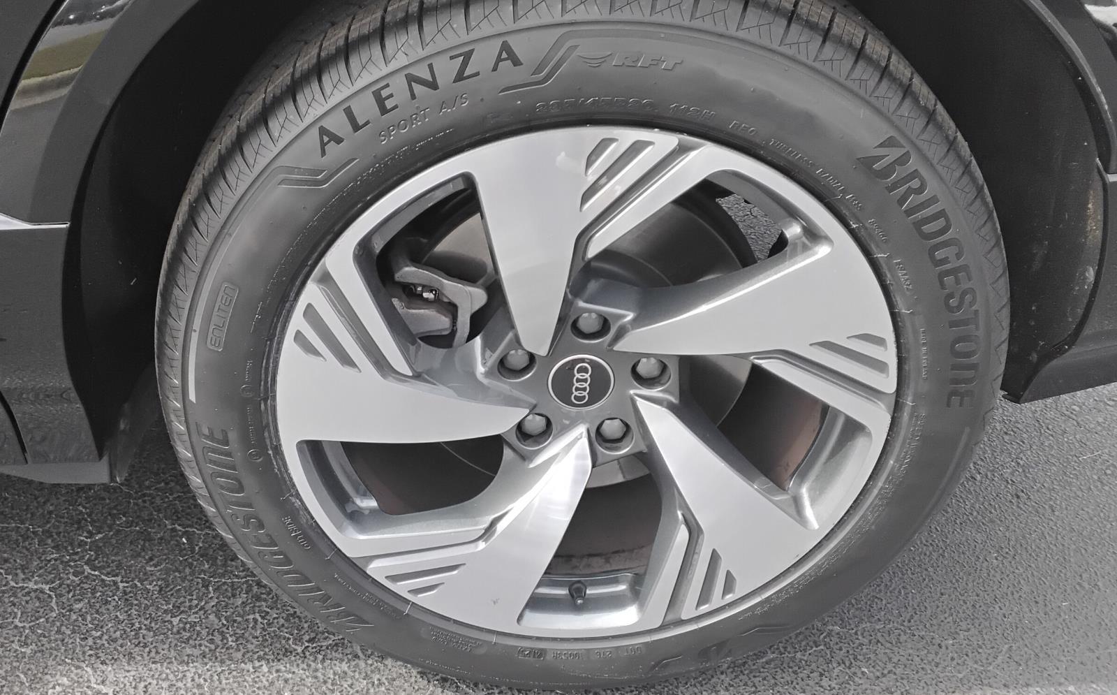 2025 Audi Q6 e-tron Premium Plus