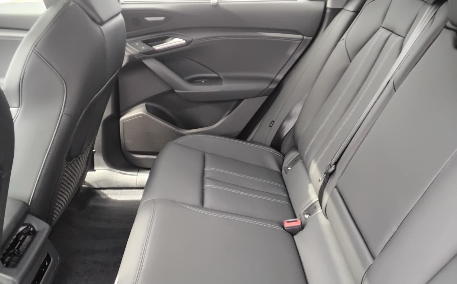 2025 Audi Q6 e-tron Premium Plus