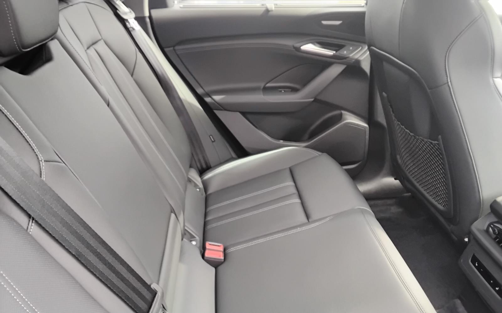 2025 Audi Q6 e-tron Premium Plus