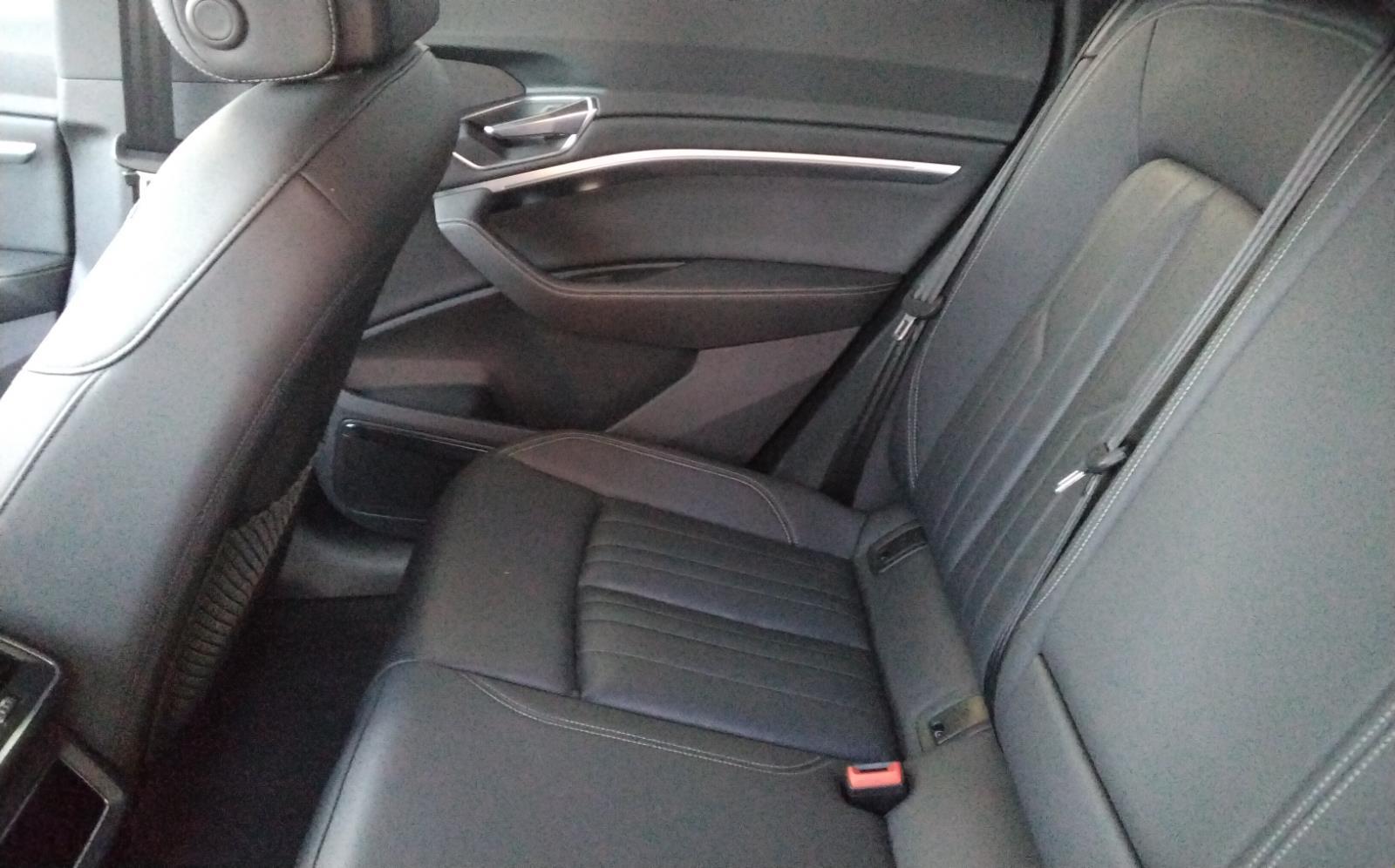 2023 Audi e-tron Premium Plus