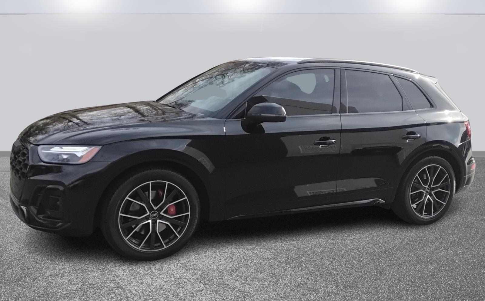 2023 Audi SQ5 Premium Plus