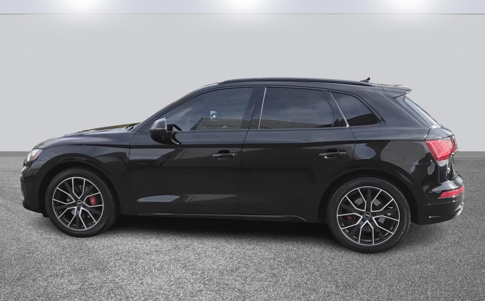 2023 Audi SQ5 Premium Plus