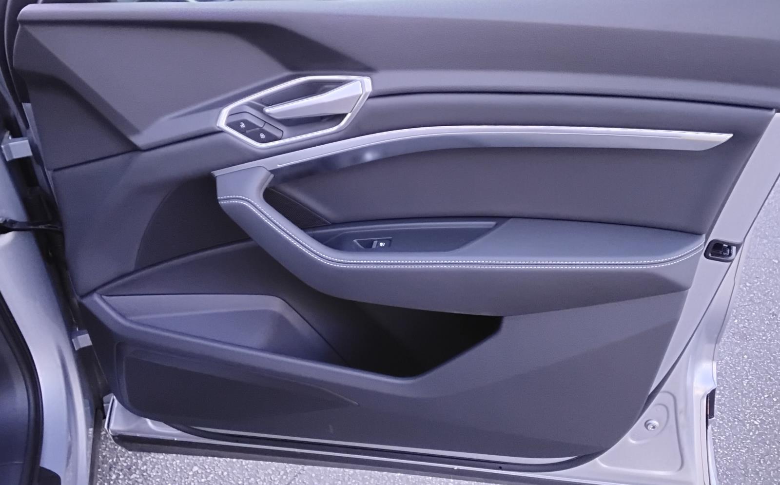 2022 Audi e-tron Premium