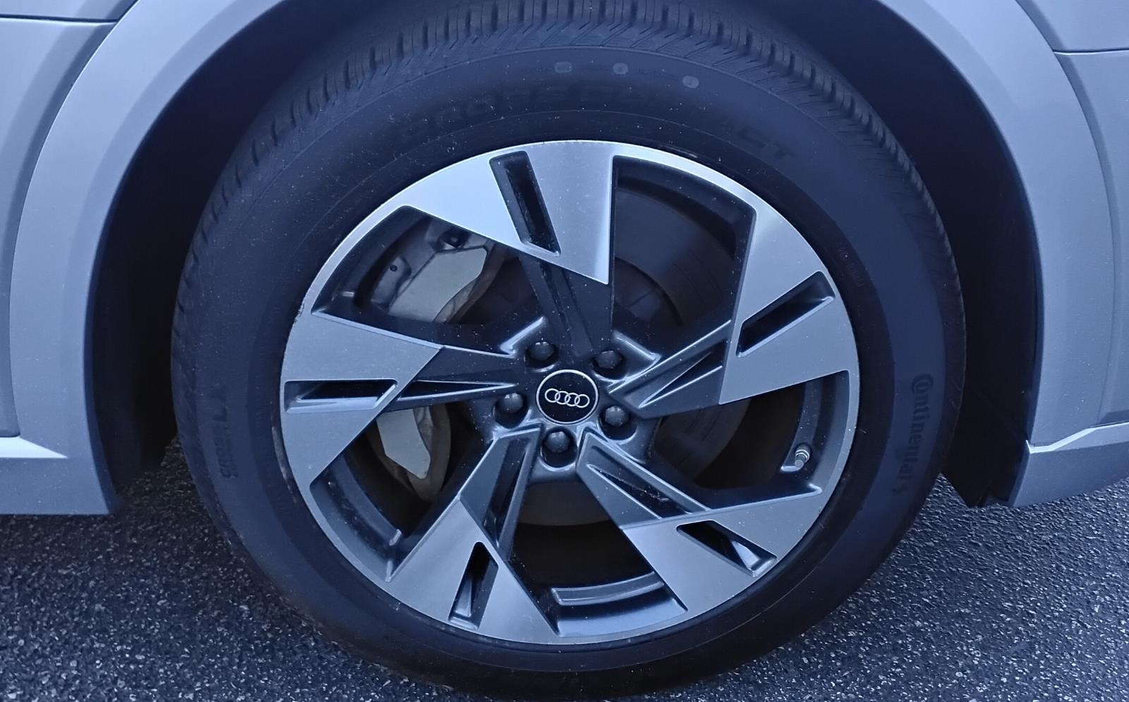 2022 Audi e-tron Premium