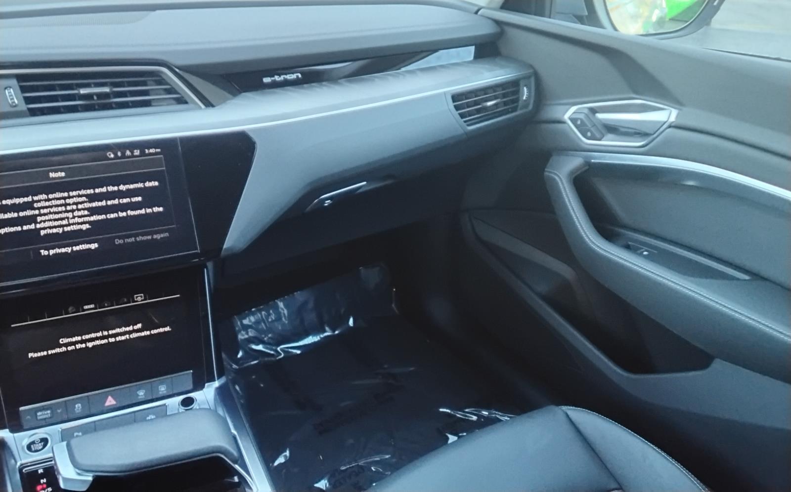 2022 Audi e-tron Premium