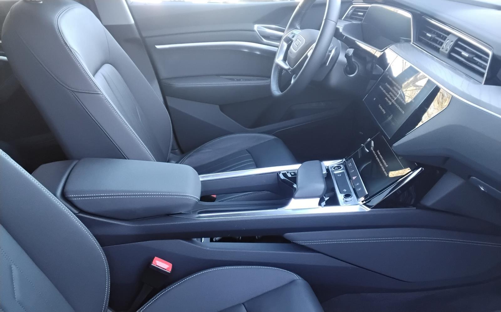 2022 Audi e-tron Premium