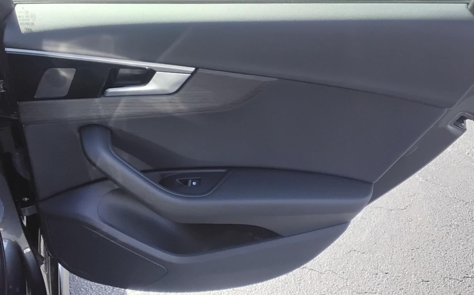 2023 Audi A4 Sedan S line Premium