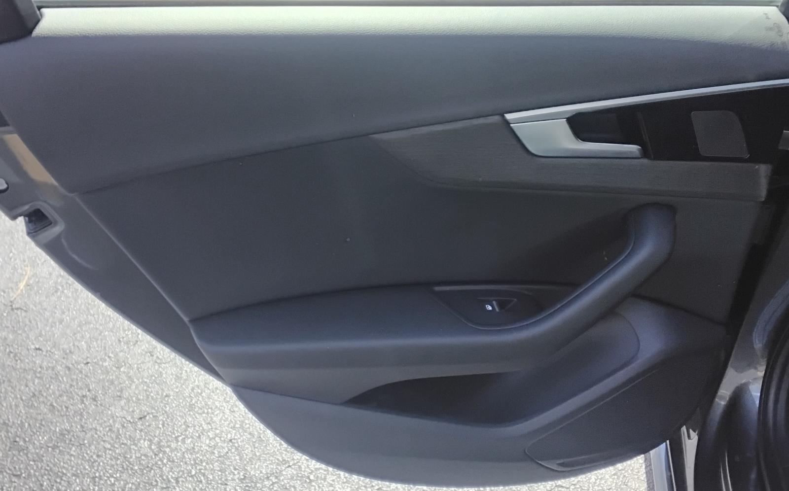 2023 Audi A4 Sedan S line Premium