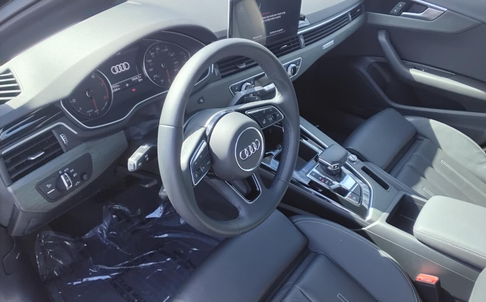 2023 Audi A4 Sedan S line Premium