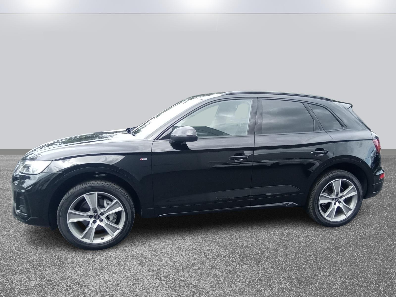 2025 Audi Q5 S line Premium