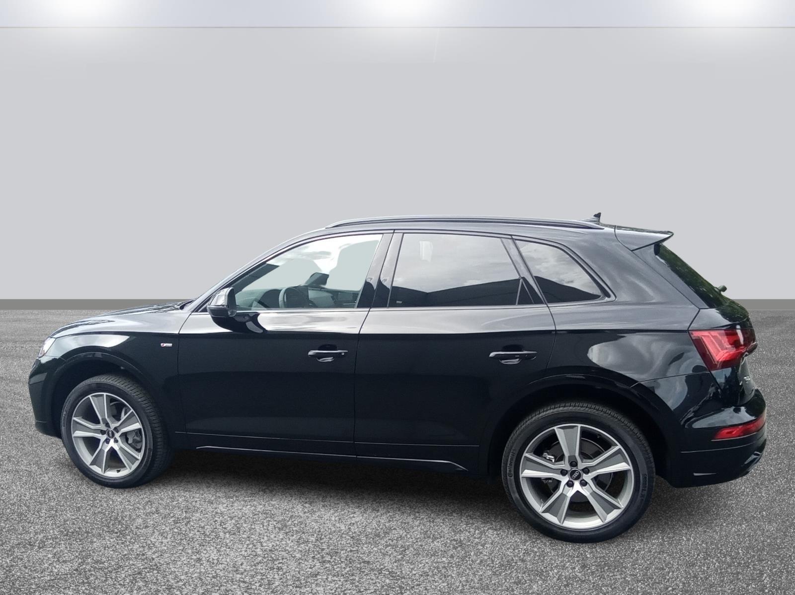 2025 Audi Q5 S line Premium