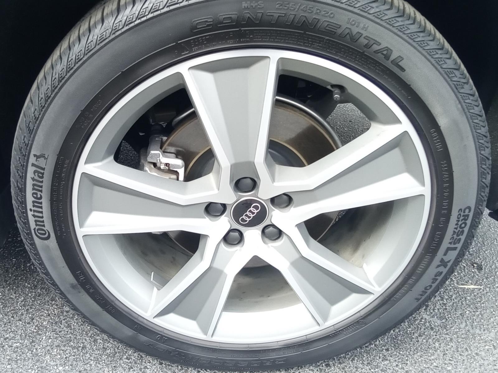 2025 Audi Q5 S line Premium