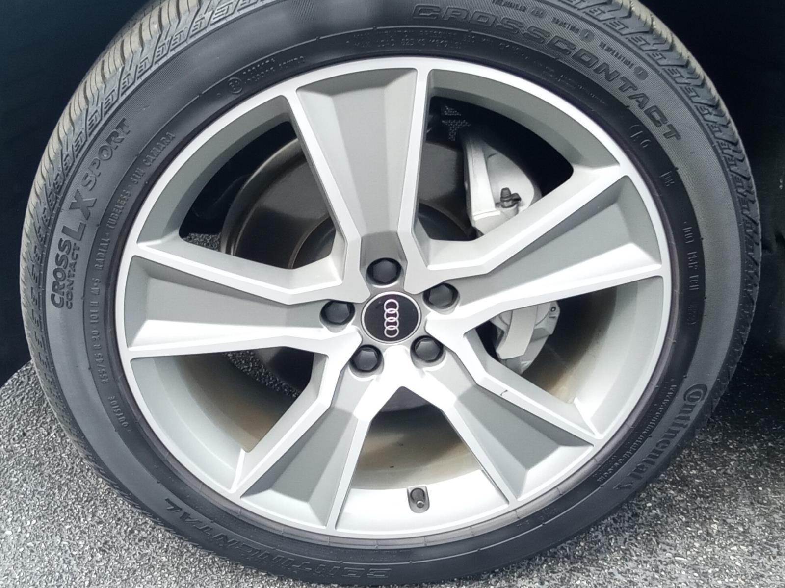 2025 Audi Q5 S line Premium