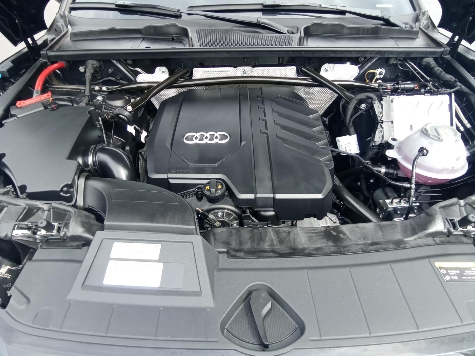 2025 Audi Q5 S line Premium