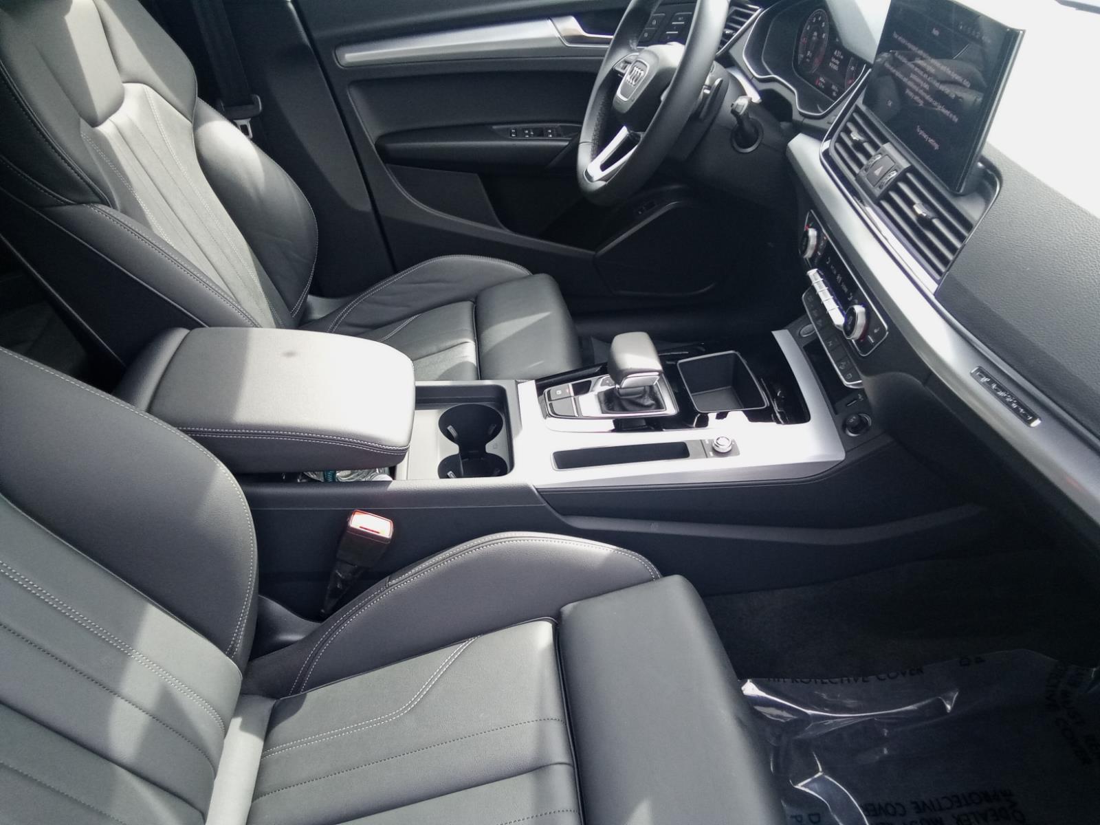 2025 Audi Q5 S line Premium