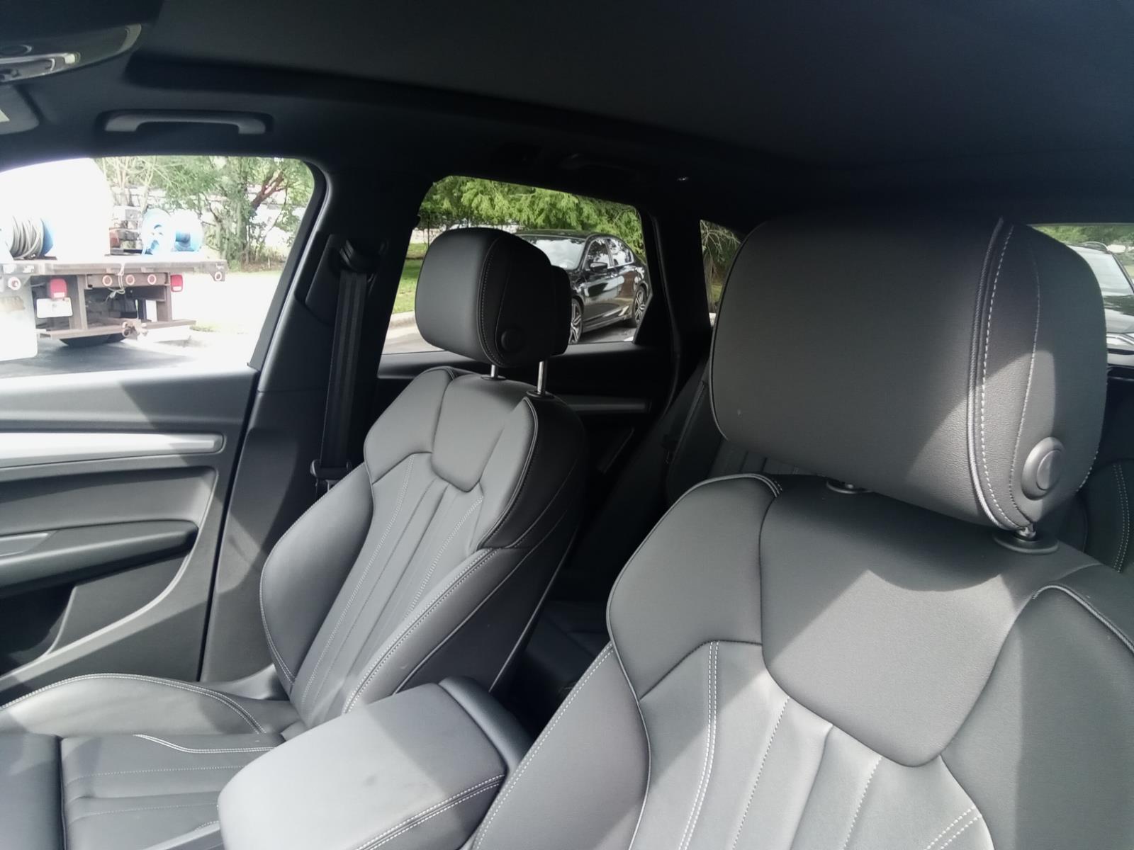 2025 Audi Q5 S line Premium