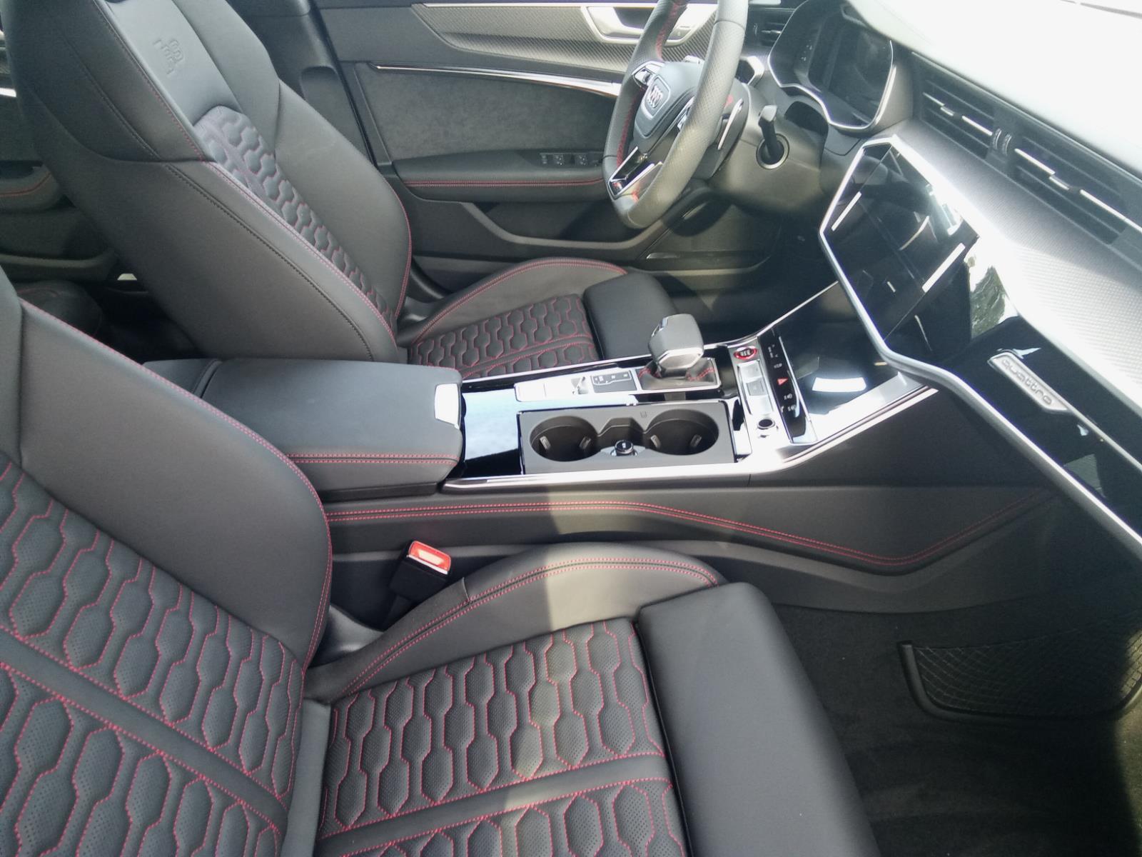 2025 Audi RS 7 performance