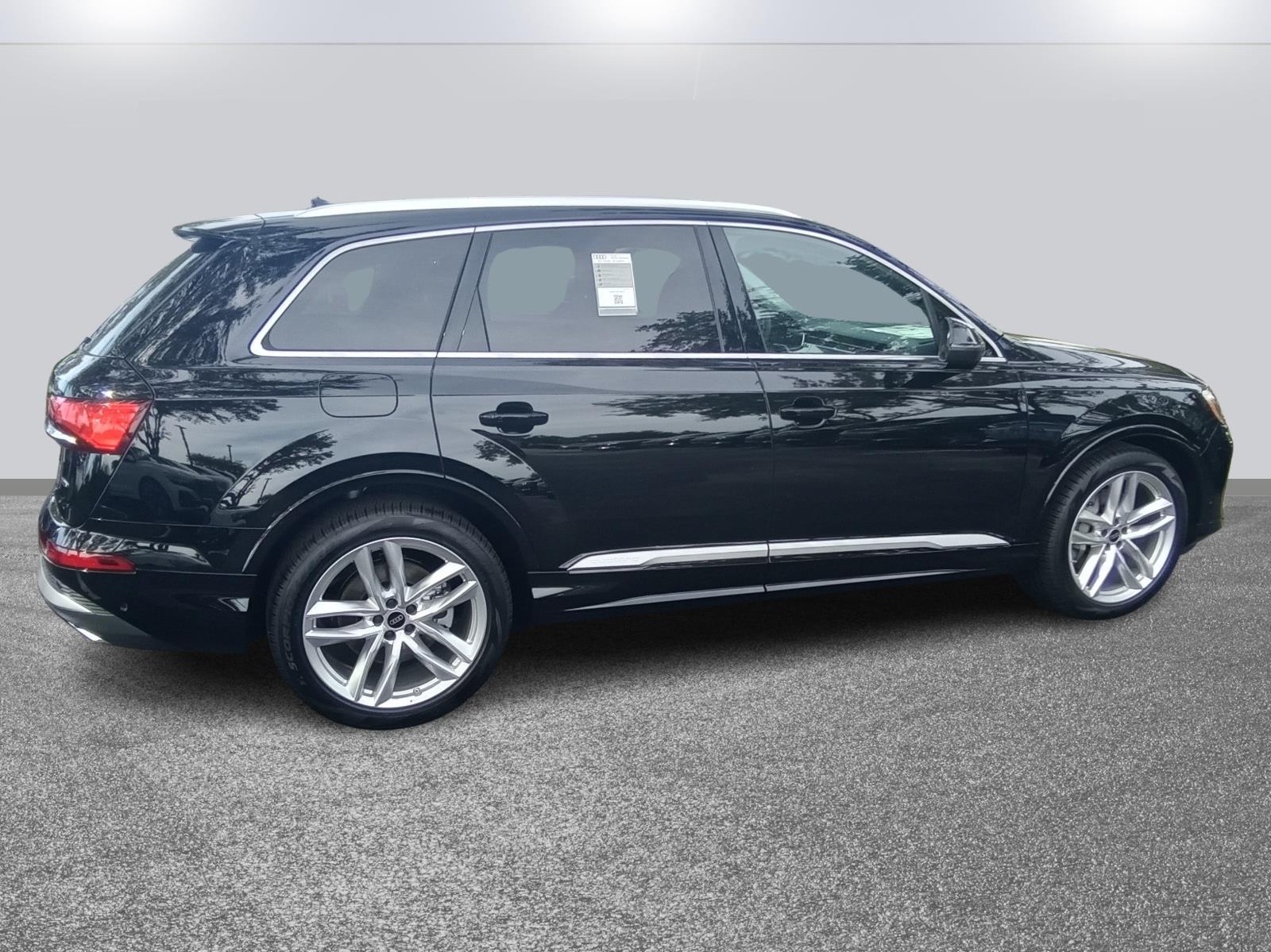 2025 Audi Q7 Premium Plus
