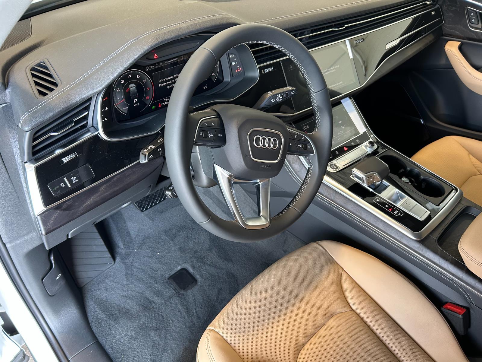 2025 Audi Q7 Premium Plus