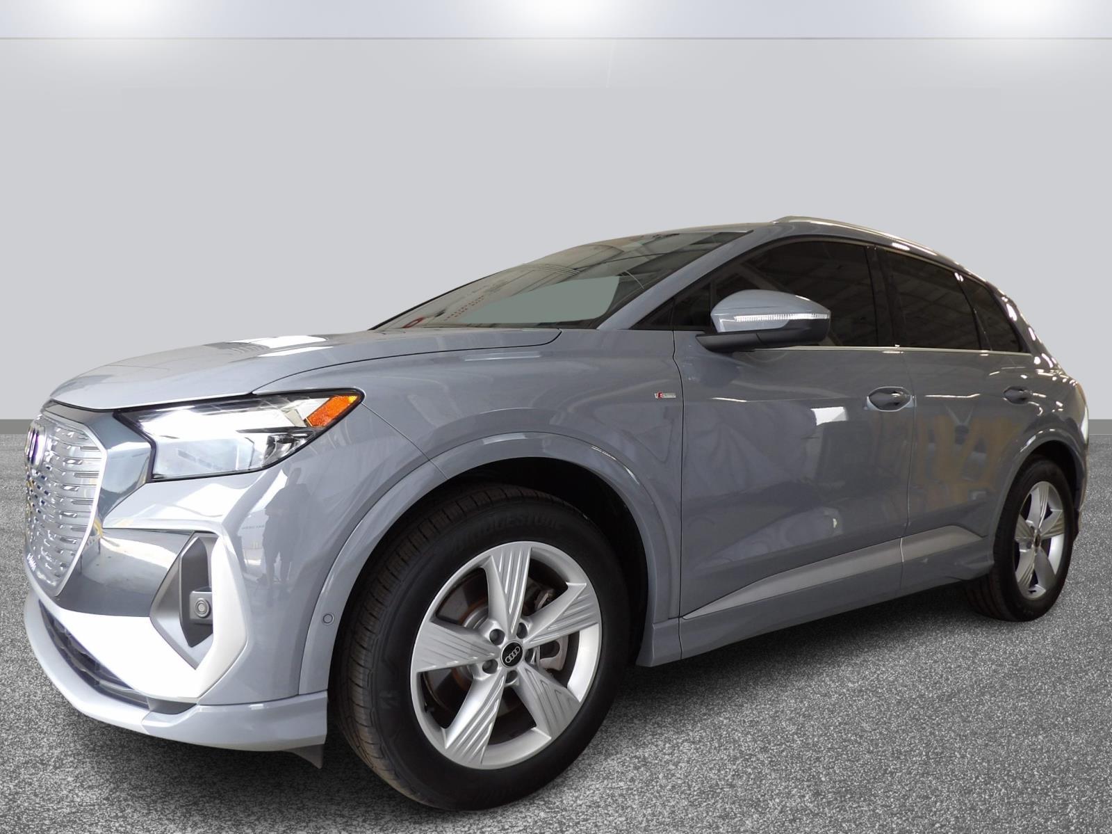 2024 Audi Q4 e-tron Premium Plus