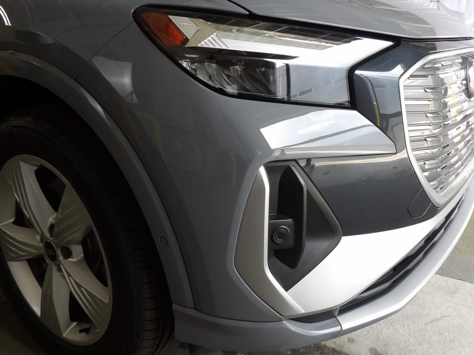 2024 Audi Q4 e-tron Premium Plus