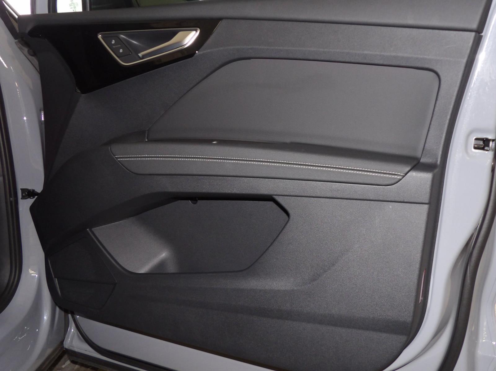 2024 Audi Q4 e-tron Premium Plus