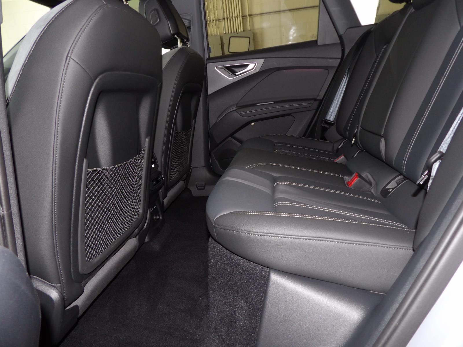 2024 Audi Q4 e-tron Premium Plus