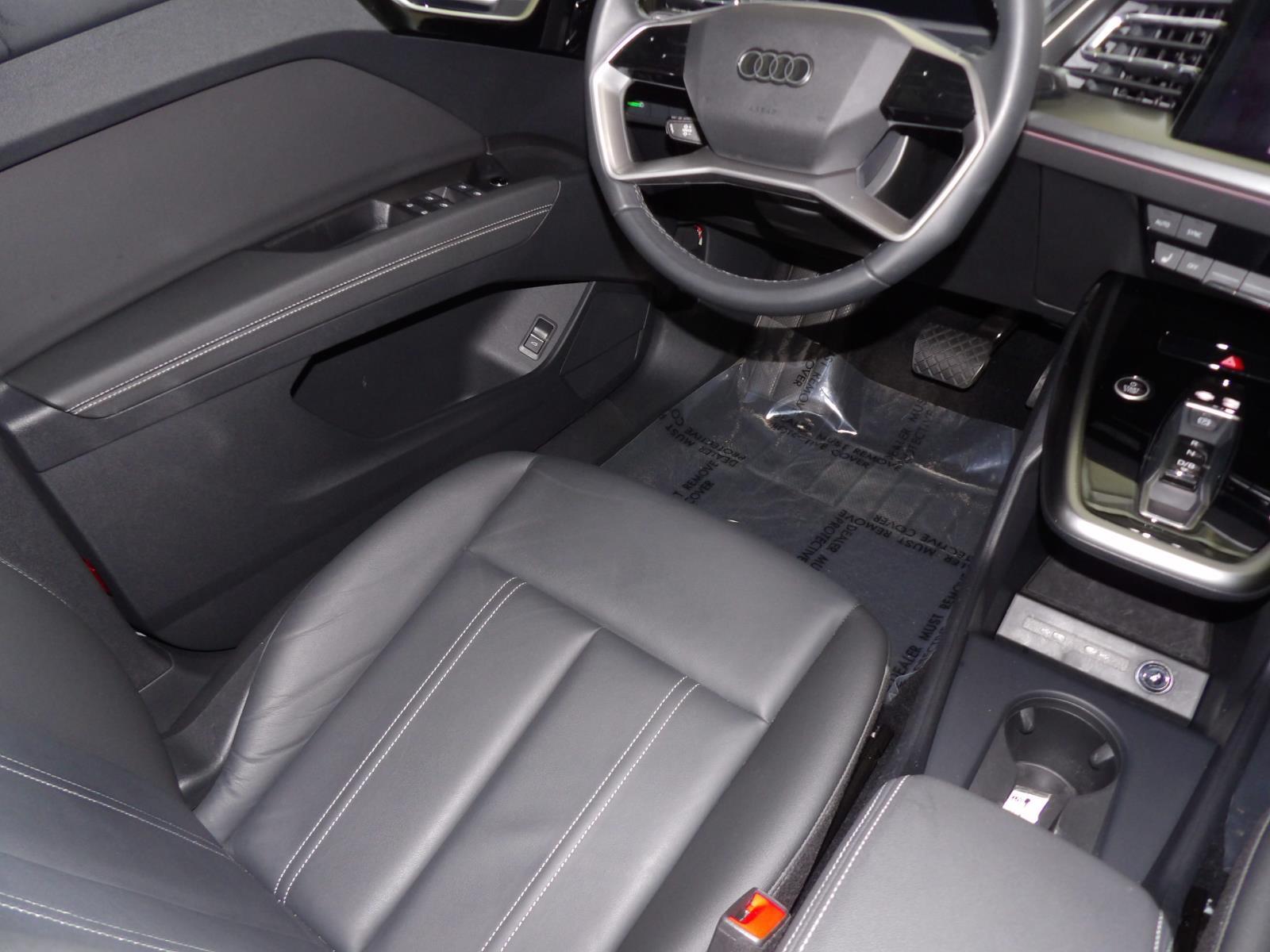 2024 Audi Q4 e-tron Premium Plus